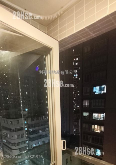 Ava62 Sell Studio , 1 Bathroom 200 ft²