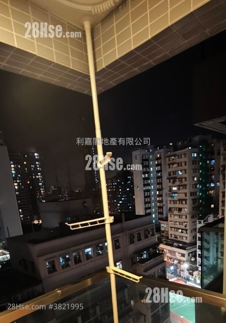 Ava62 Sell Studio , 1 Bathroom 200 ft²