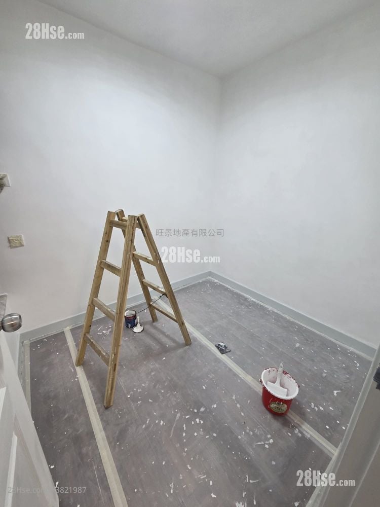 筲箕湾广场 租盘 2 房 388 平方尺