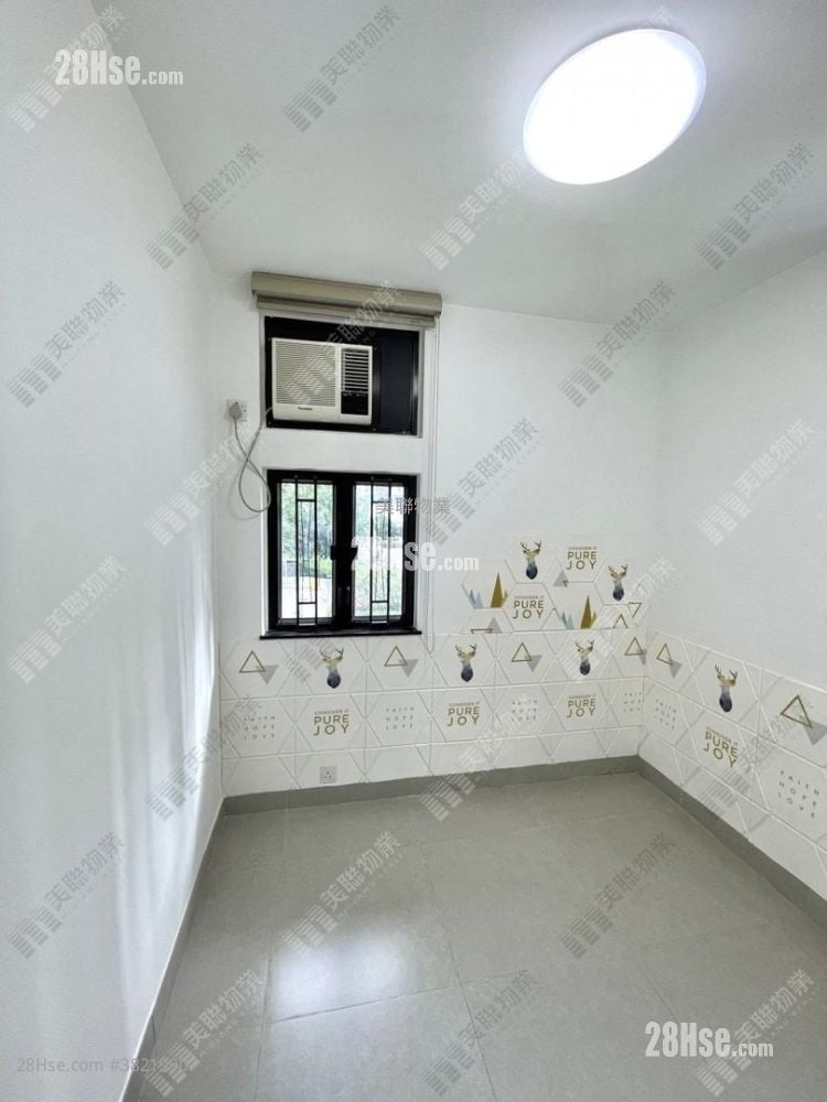 綠楊新邨 售盤 445 平方呎