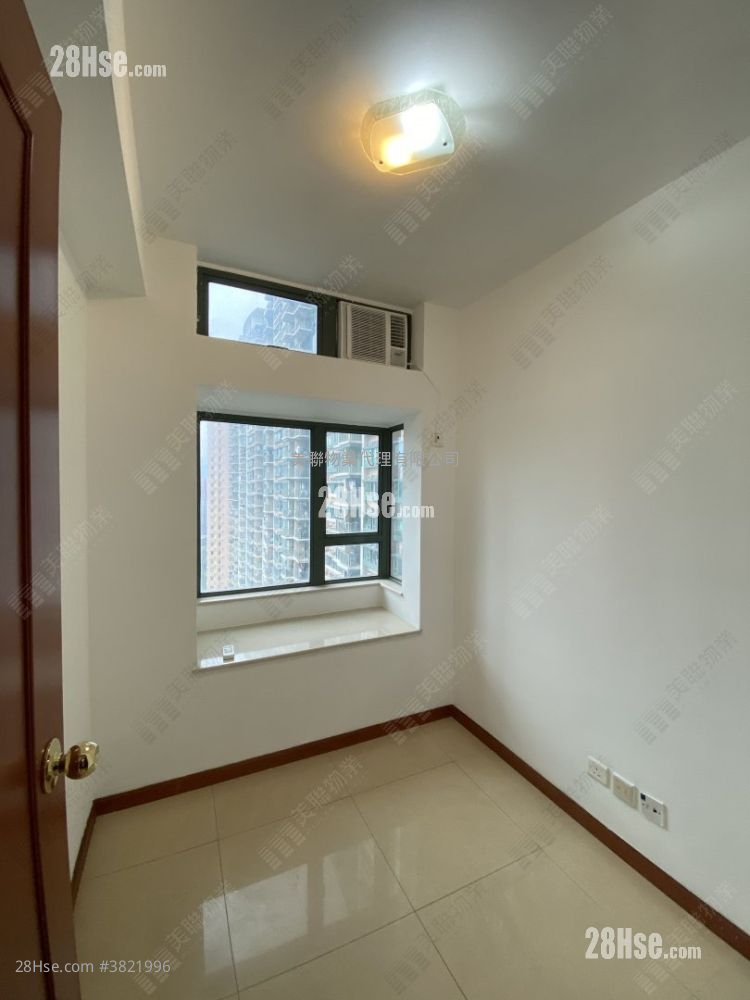 蔚蓝湾畔 售盘 2 房 , 1 浴室 510 平方尺