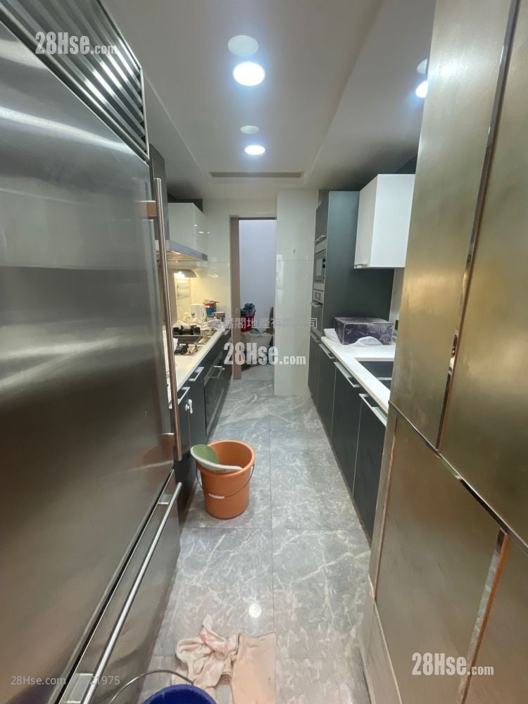 天璽 租盤 4 房 , 2 浴室 1,117 平方呎