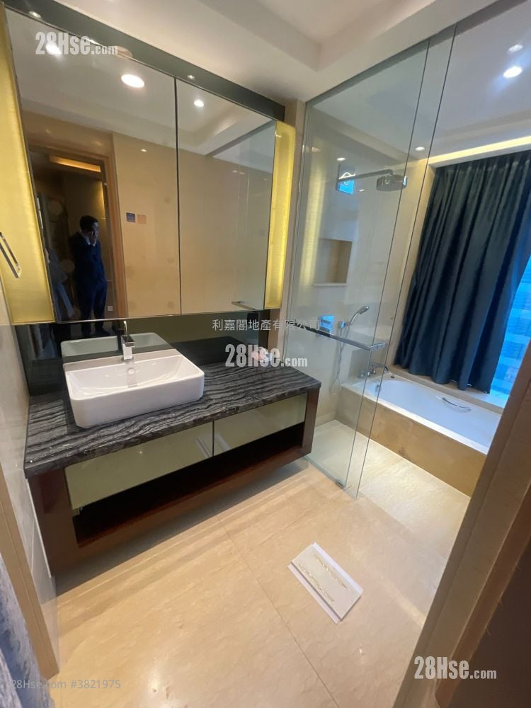 天璽 租盤 4 房 , 2 浴室 1,117 平方呎