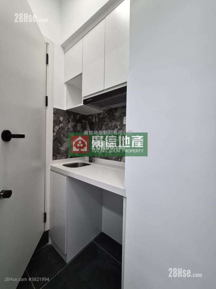 龍飛大廈 租盤 1 房 , 1 浴室 180 平方呎