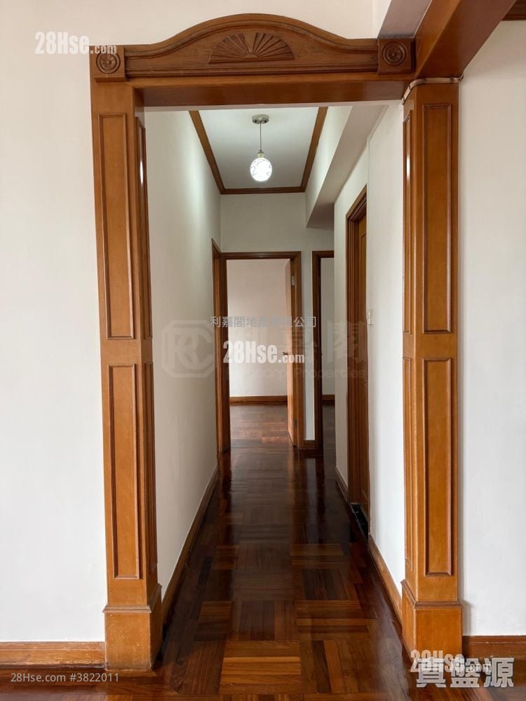 Wing Ying Mansion Sell 3 Bedrooms , 2 Bathrooms 980 ft²