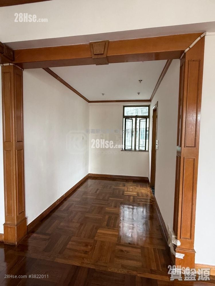 Wing Ying Mansion Sell 3 Bedrooms , 2 Bathrooms 980 ft²