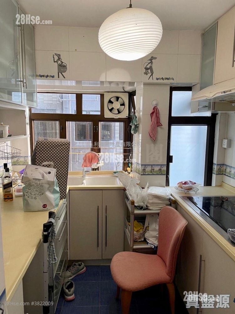 富豪閣 售盤 3 房 723 平方呎