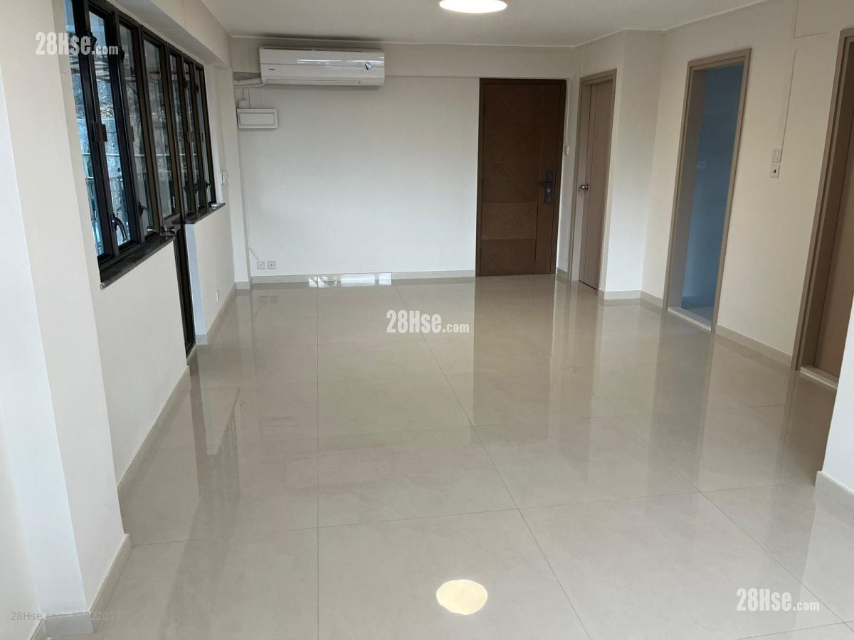 Village Rental 2 Bedrooms , 1 Bathroom 650 ft²