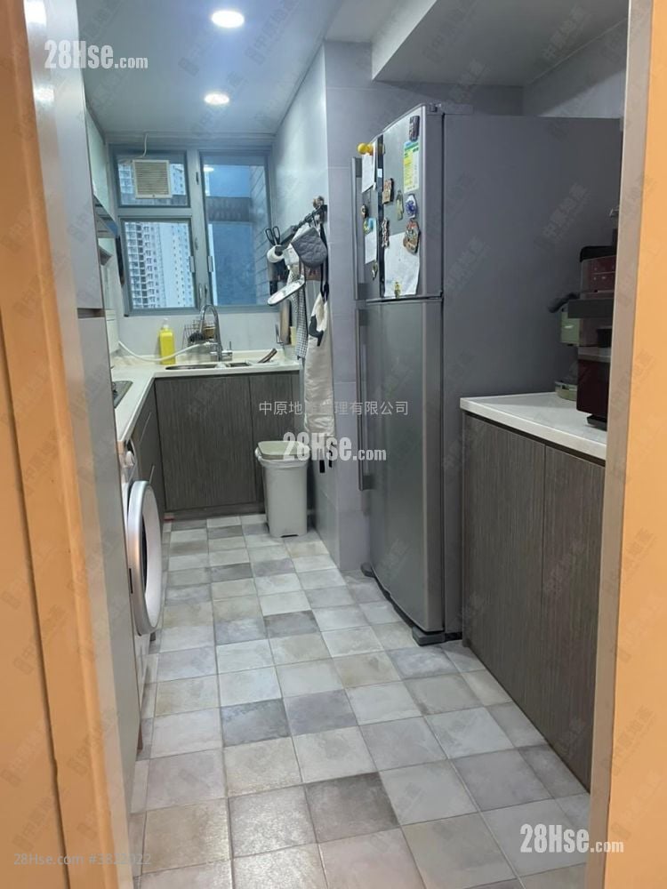 La Costa Sell 3 Bedrooms , 2 Bathrooms 811 ft²