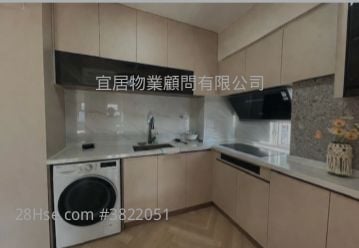 Sands Building Sell 2 Bedrooms , 1 Bathroom 410 ft²