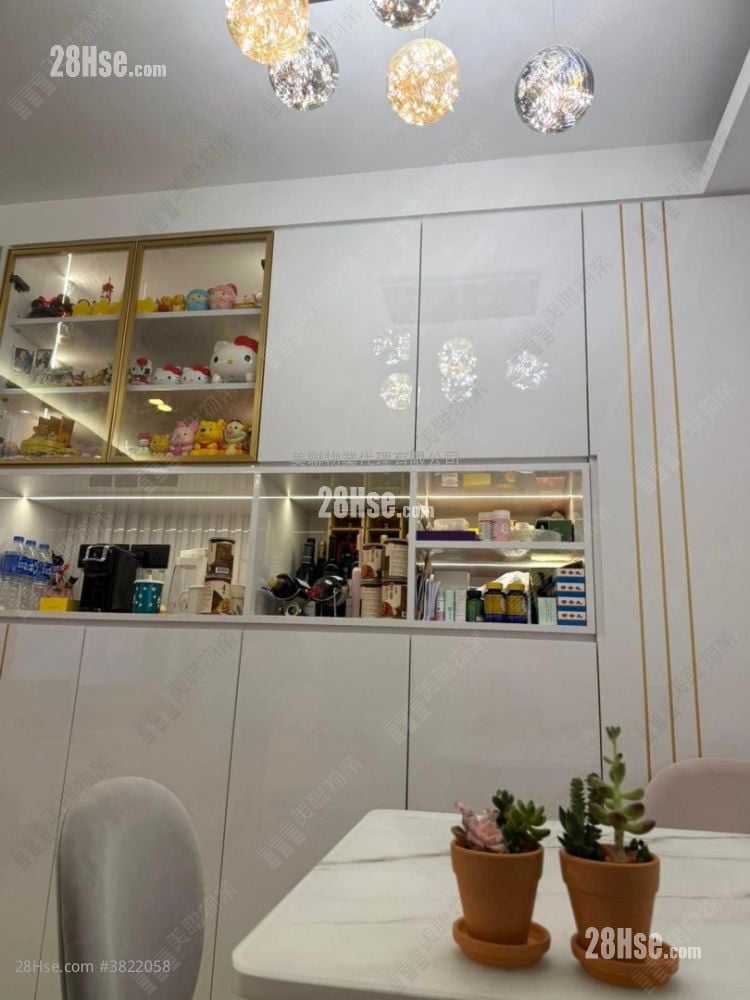 Wo Ming Court Sell 433 ft²