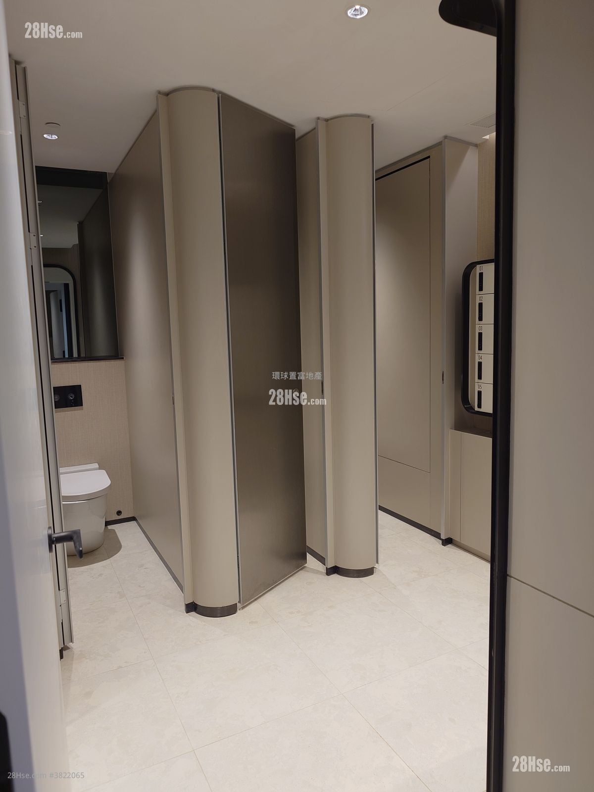 晶苑集团大厦 租盘 5,000 平方尺