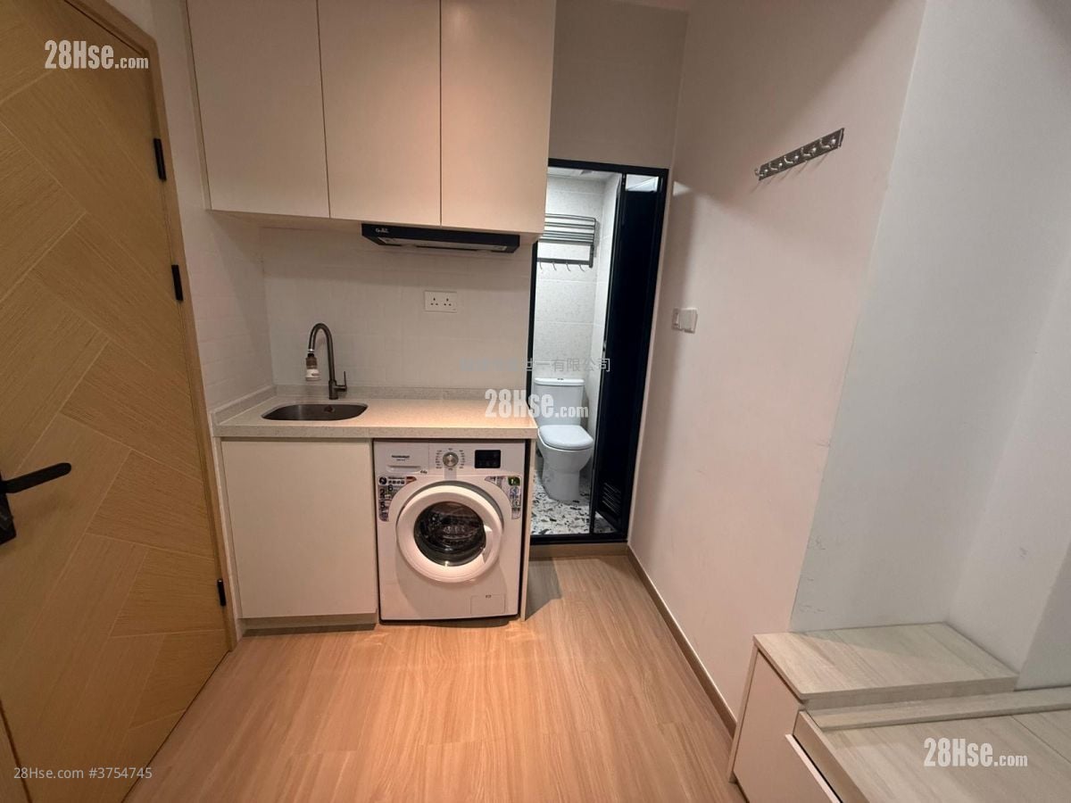 有利大廈 租盤 開放式間隔 , 1 浴室 150 平方呎