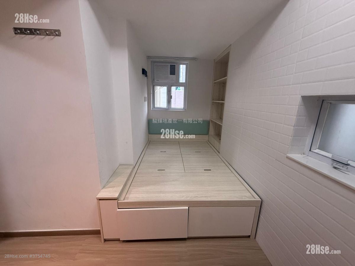 有利大廈 租盤 開放式間隔 , 1 浴室 150 平方呎