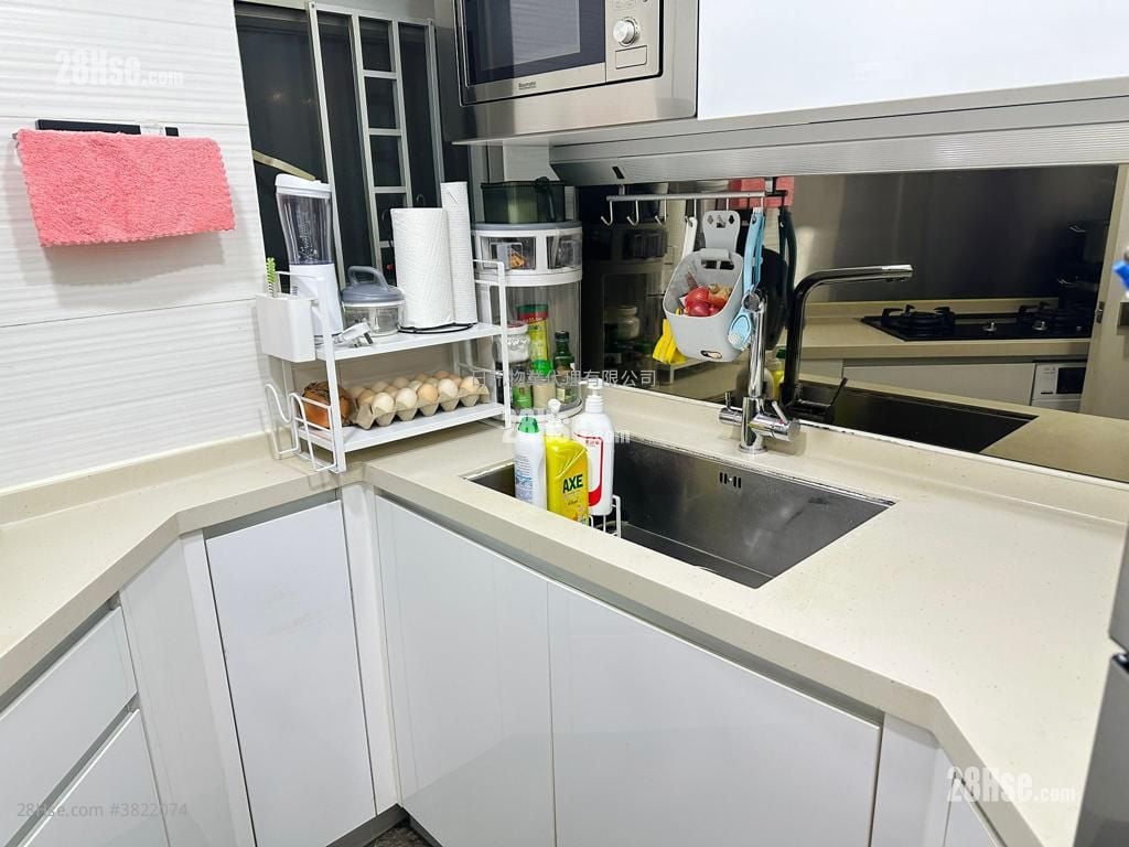 環宇海灣 售盤 3 房 , 2 浴室 664 平方呎