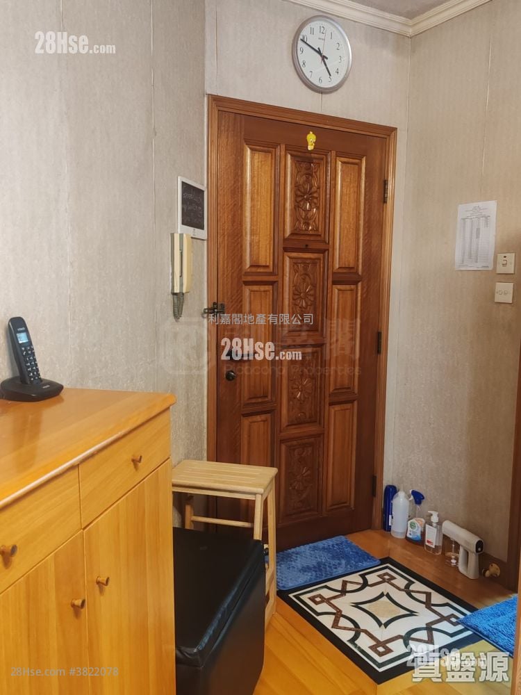 Greenpark Villa Sell 3 Bedrooms , 2 Bathrooms 716 ft²