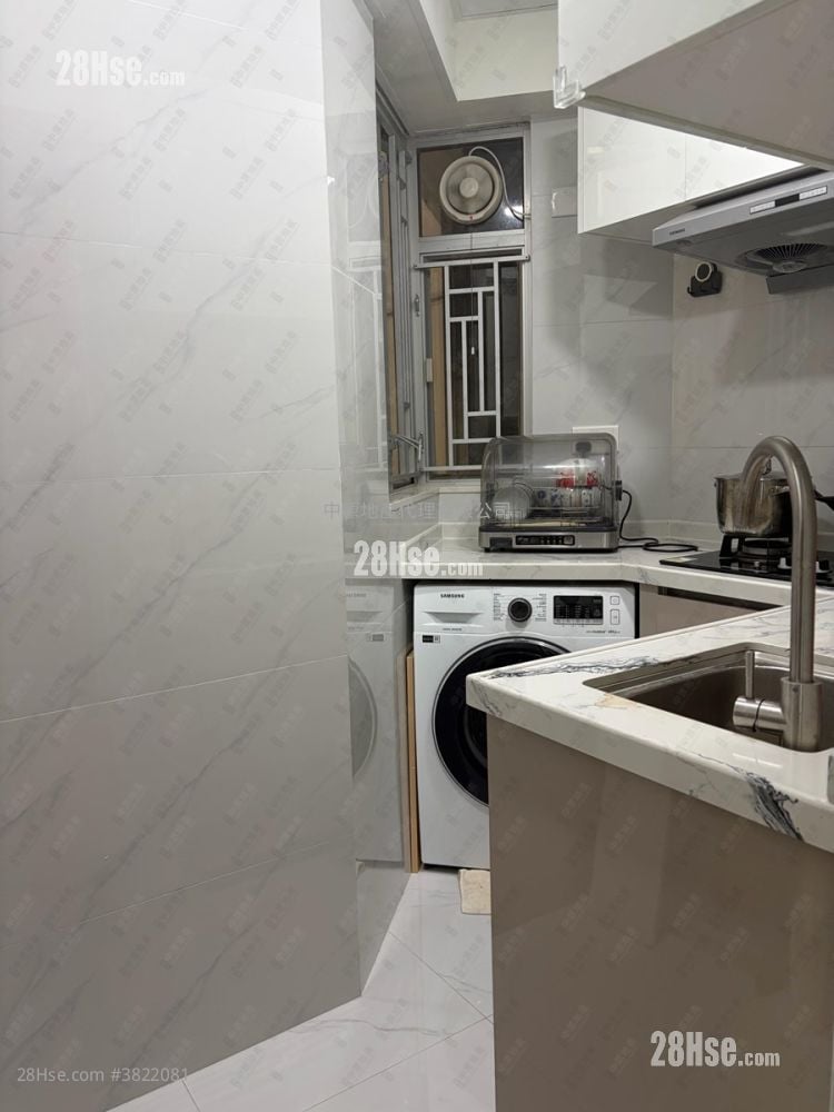 Mountain Shore Rental 2 Bedrooms , 1 Bathroom 474 ft²