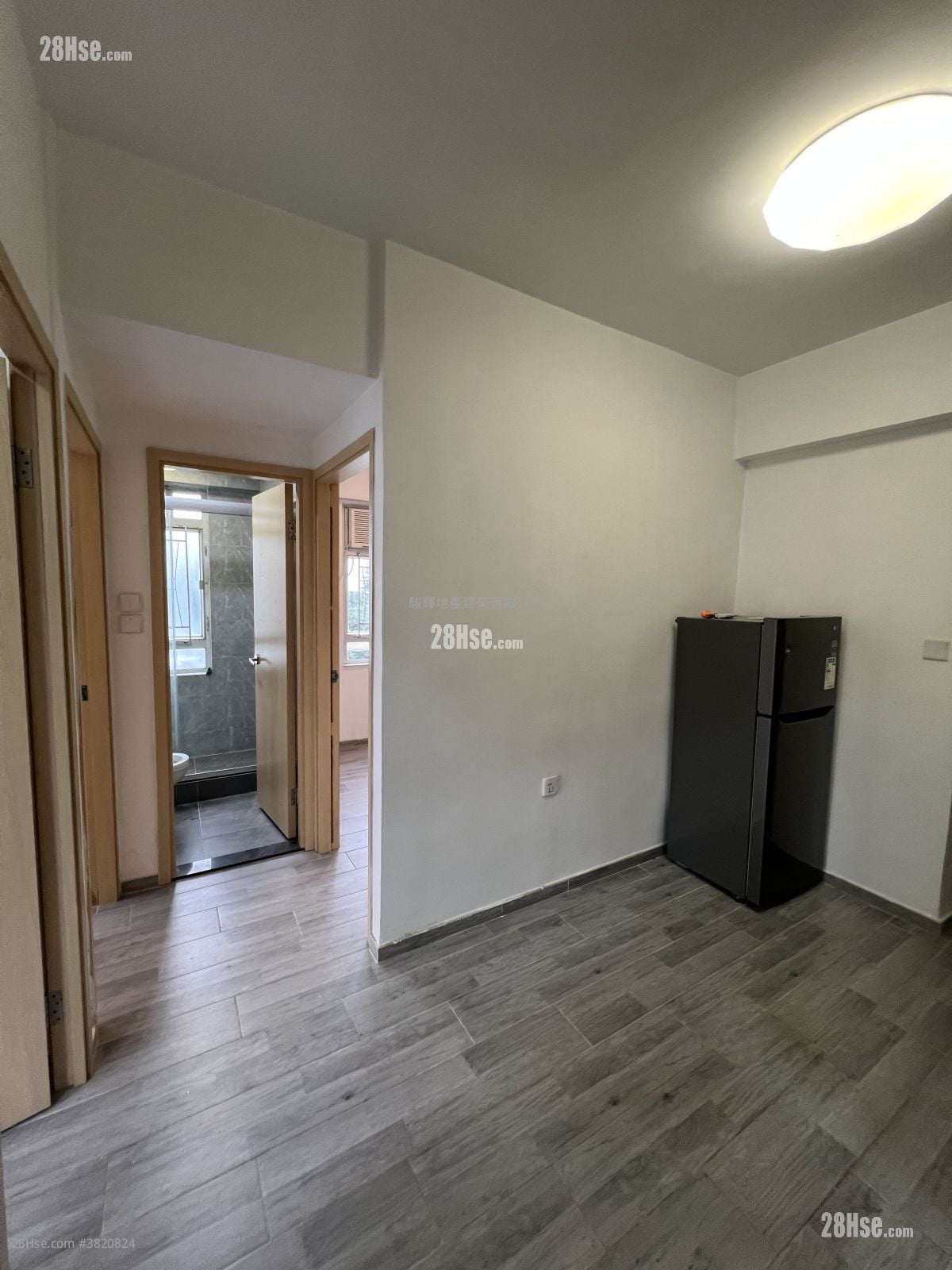 南昌戲院大廈 租盤 3 房 , 1 浴室 381 平方呎