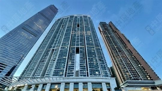 君臨天下 租盤 3 房 , 2 浴室 1,049 平方呎