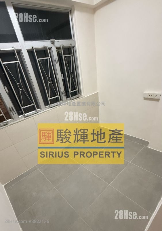 长兴大厦 租盘 2 房 , 1 浴室