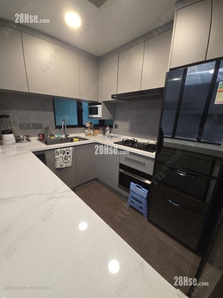 茵翠豪庭 售盤 3 房 795 平方呎