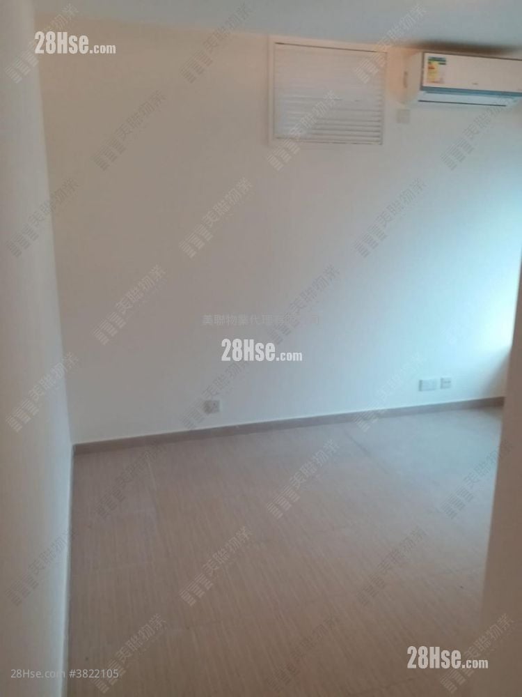 Park Central Sell 3 Bedrooms , 2 Bathrooms 668 ft²