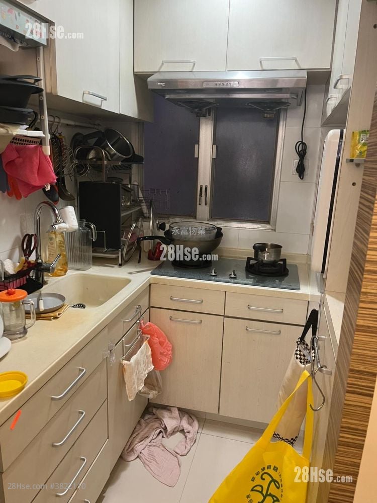 South China Mansion Sell 3 Bedrooms 583 ft²