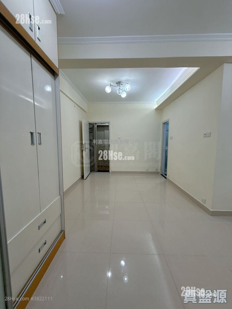 Yee Bo Mansion Sell 290 ft²