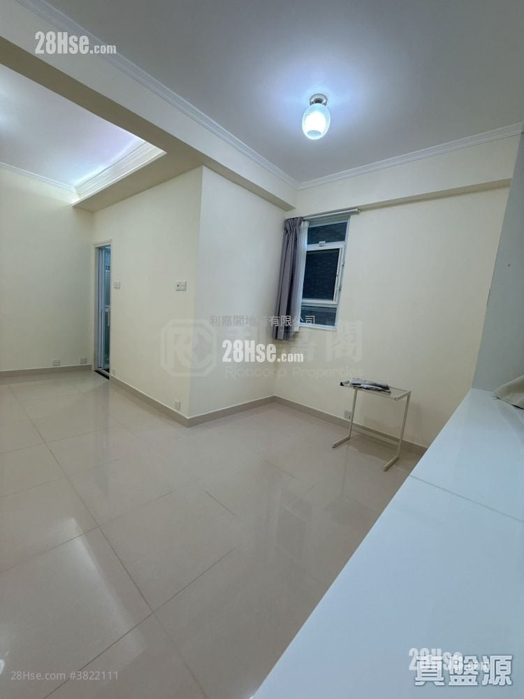 Yee Bo Mansion Sell 290 ft²