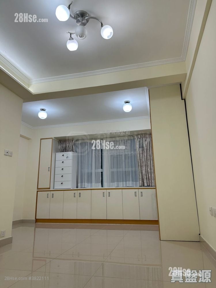 Yee Bo Mansion Sell 290 ft²