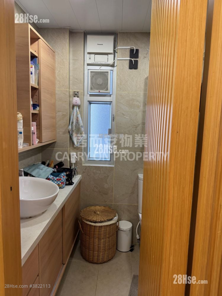 Riviera Gardens Sell 2 Bedrooms , 1 Bathroom 421 ft²