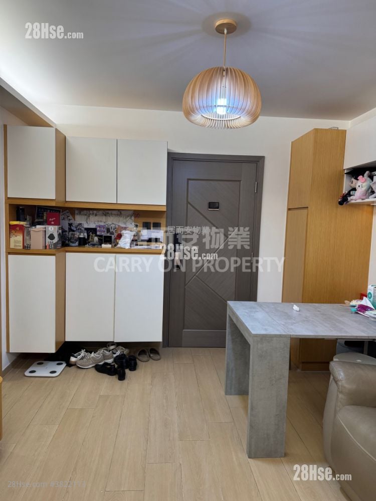 Riviera Gardens Sell 2 Bedrooms , 1 Bathroom 421 ft²