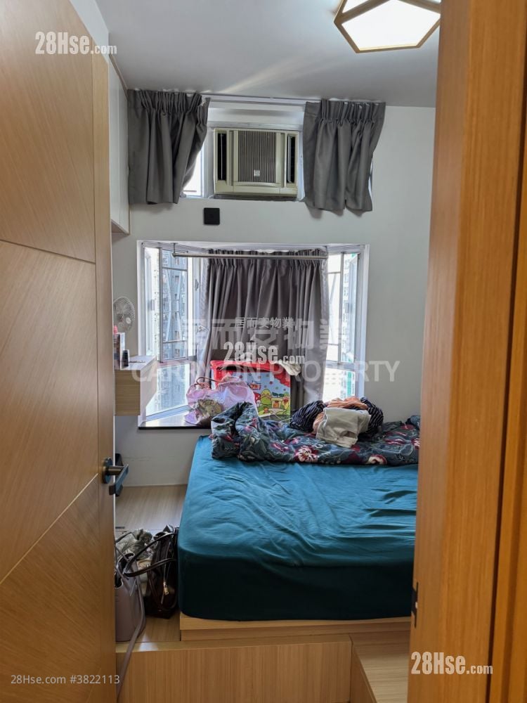 Riviera Gardens Sell 2 Bedrooms , 1 Bathroom 421 ft²