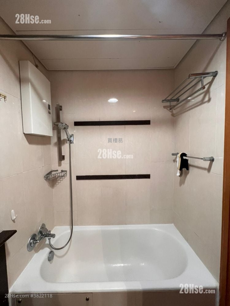 The Grandiose Sell 3 Bedrooms , 1 Bathroom 618 ft²