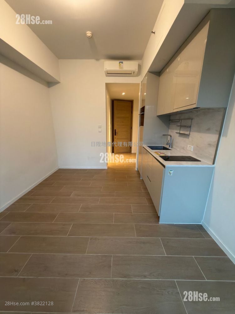 Oma Oma Rental 1 Bathroom 276 ft²