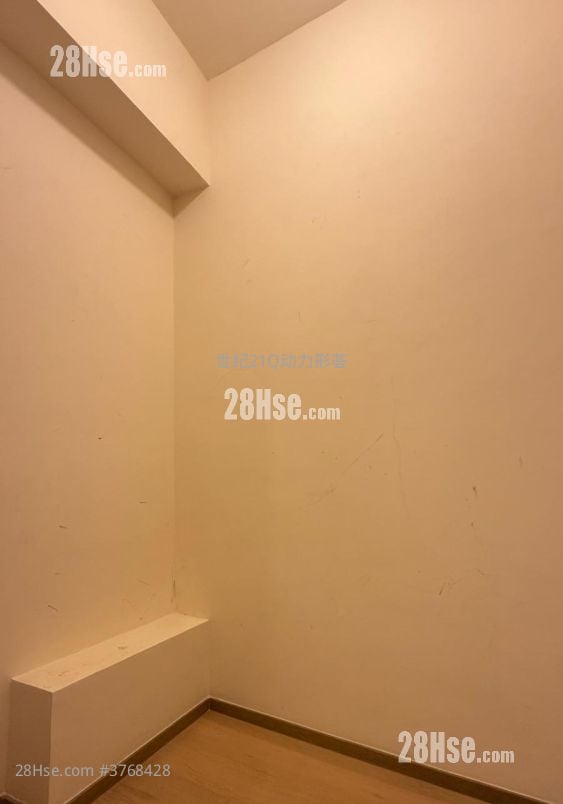 香島 租盤 2 房 , 1 浴室 695 平方呎