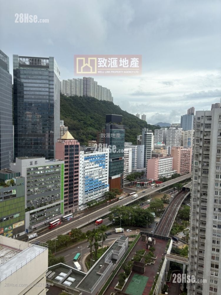 Sun Kwai Hing Gardens Sell 2 Bedrooms 480 ft²