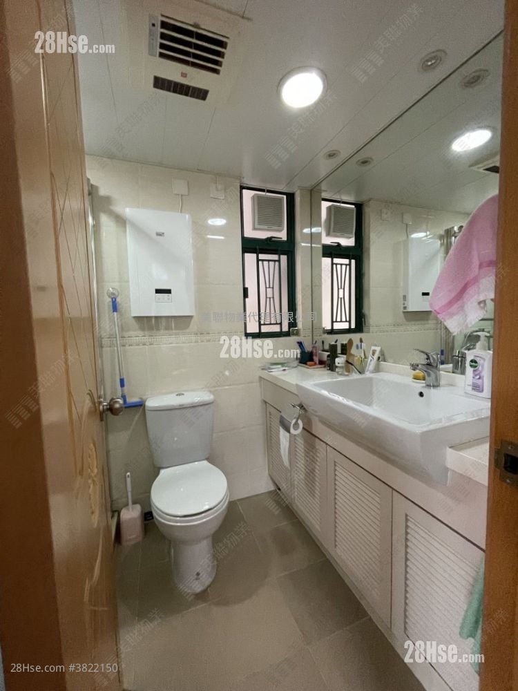 Galaxia Sell 2 Bedrooms 517 ft²