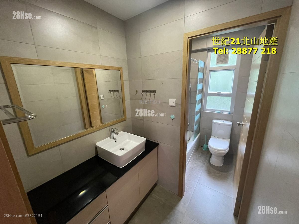 Dragon Court Rental 3 Bedrooms , 2 Bathrooms 1,143 ft²