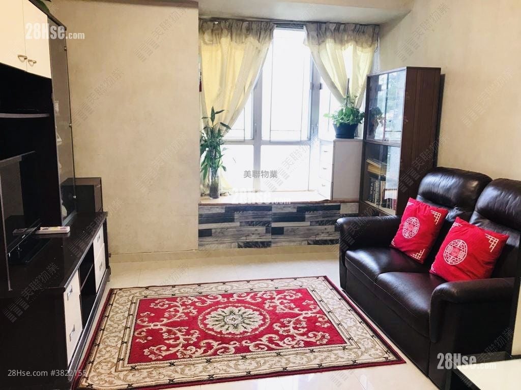 Yuen Long Plaza Sell 2 Bedrooms 427 ft²