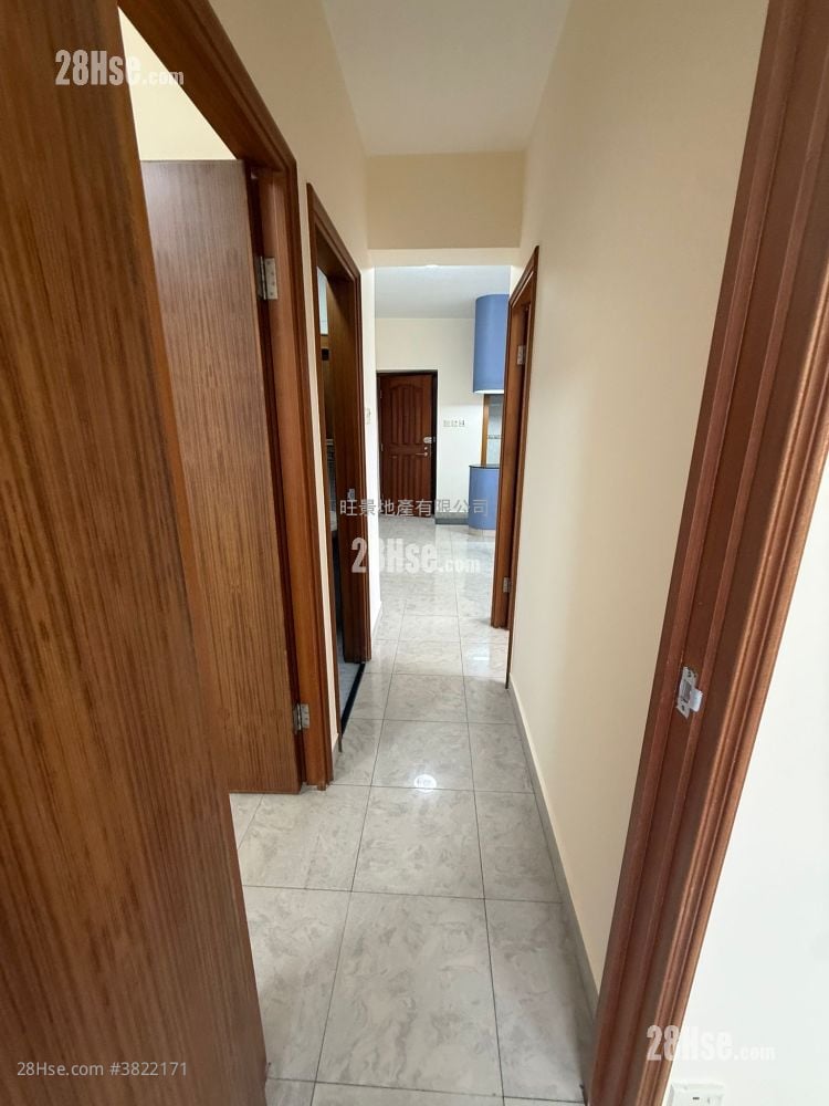 Ellen Building Sell 3 Bedrooms 463 ft²