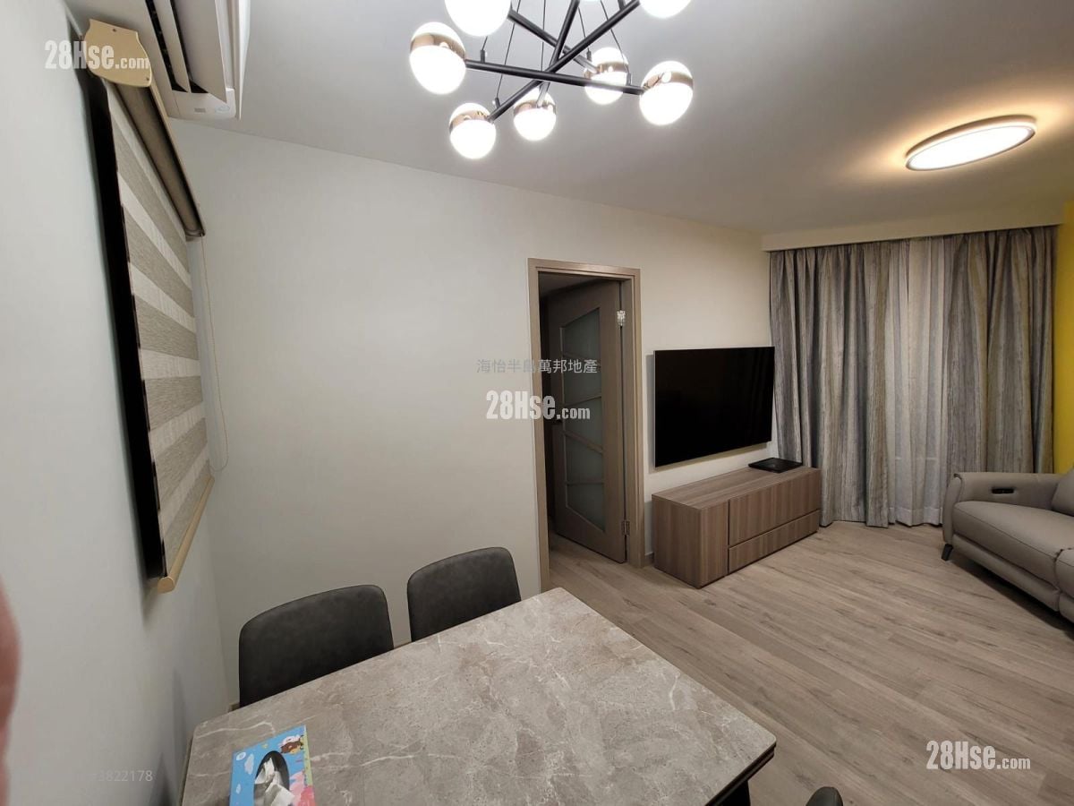 South Horizons Sell 3 Bedrooms , 2 Bathrooms 592 ft²