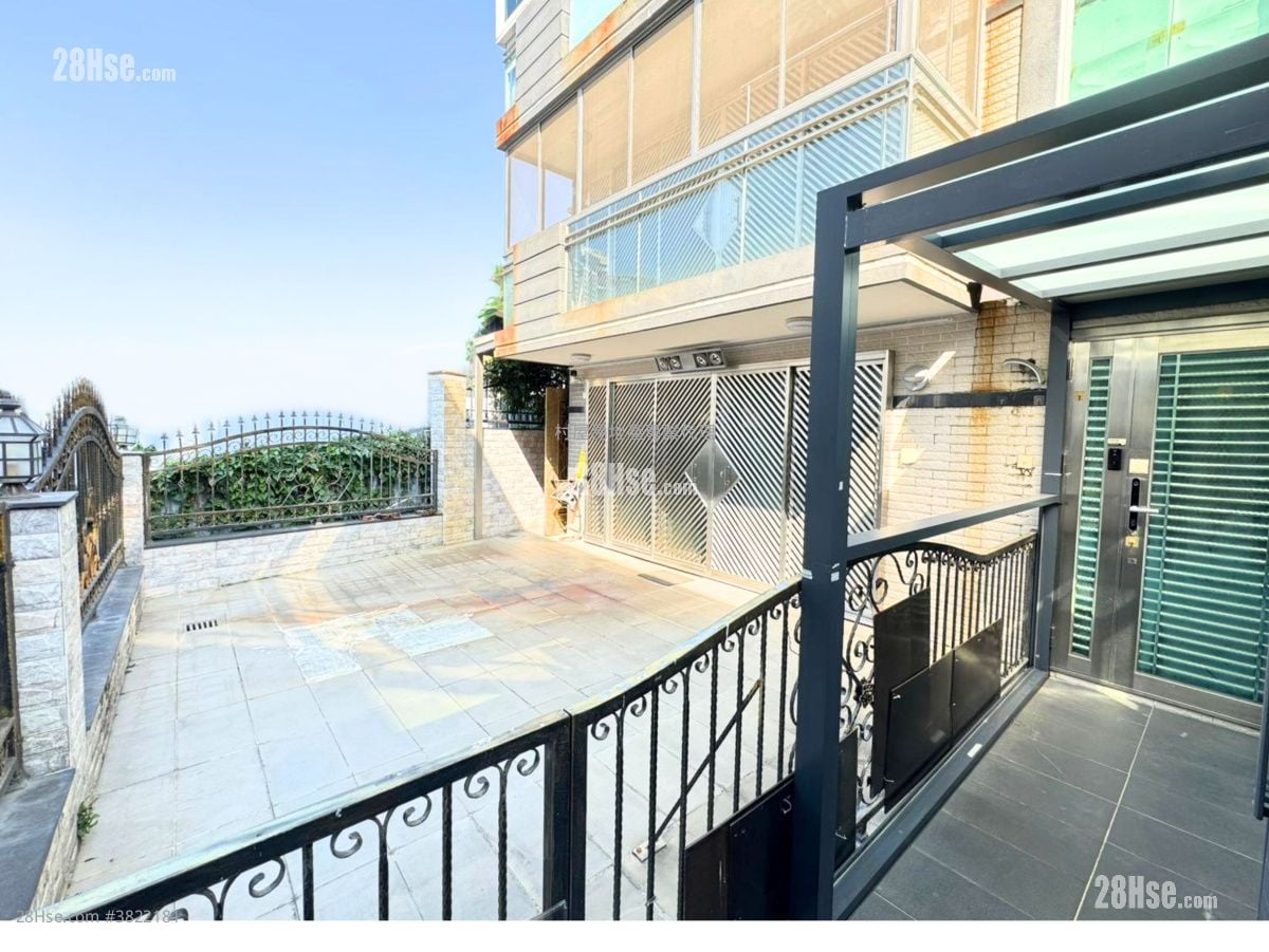 Village Sell 4 Bedrooms , 2 Bathrooms 1,400 ft²