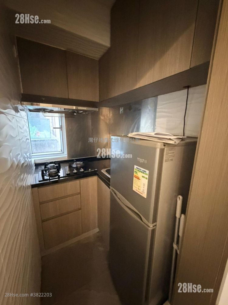 Dandenong Mansion Rental 1 Bedroom 278 ft²