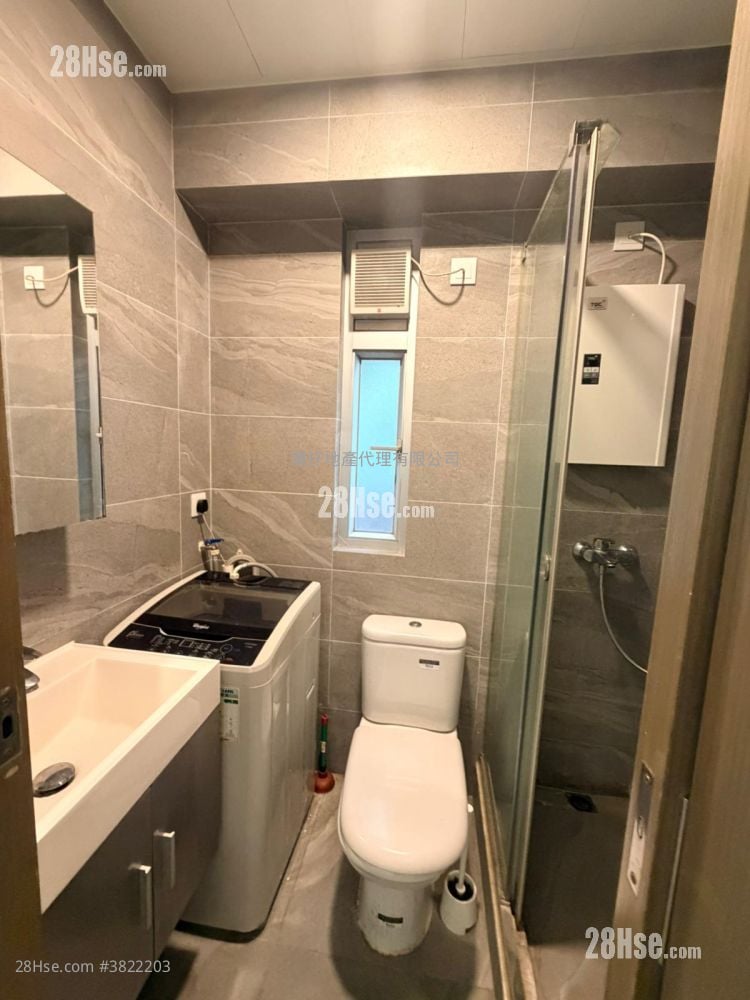 Dandenong Mansion Rental 1 Bedroom 278 ft²