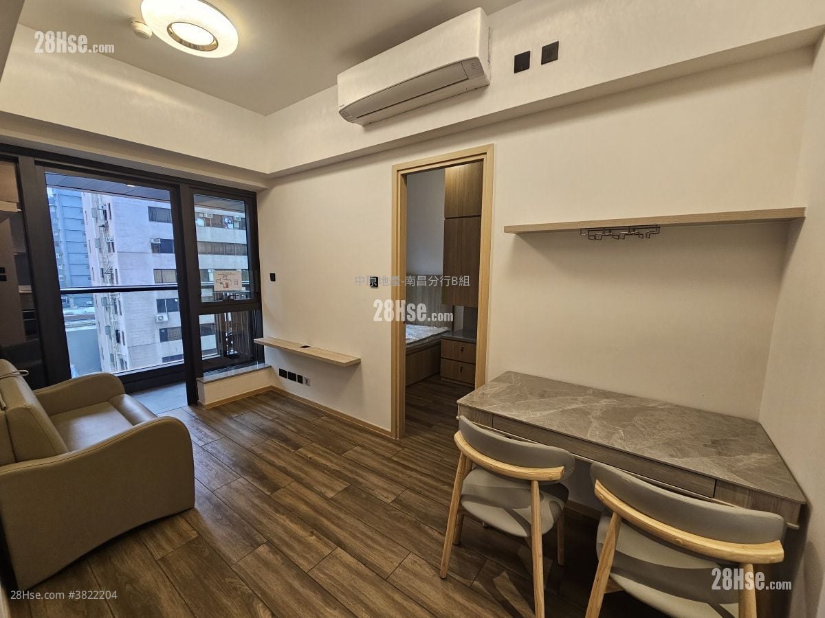 Bright Moon Rental 1 Bedroom , 1 Bathroom 337 ft²