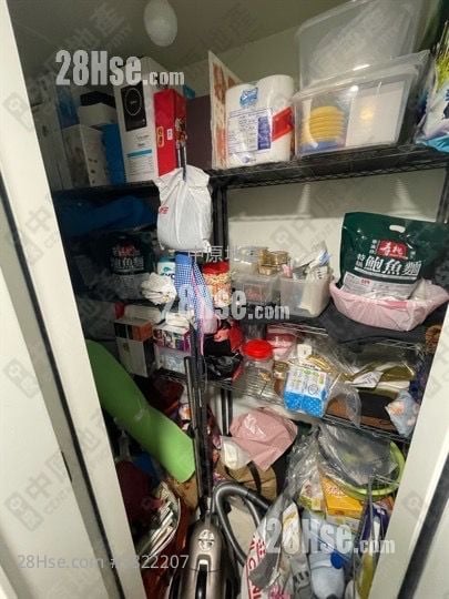 Uptown Sell 3 Bedrooms 759 ft²