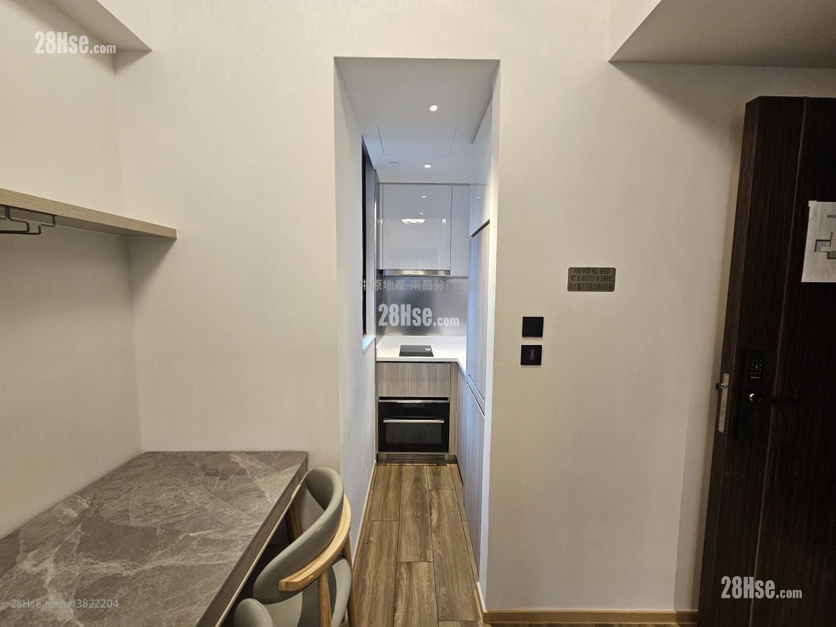 Bright Moon Rental 1 Bedroom , 1 Bathroom 337 ft²