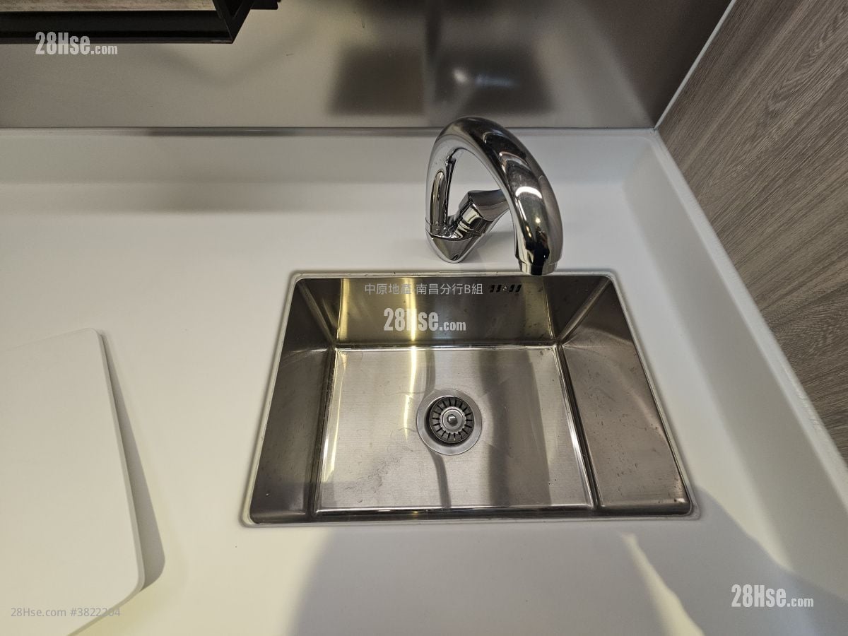 Bright Moon Rental 1 Bedroom , 1 Bathroom 337 ft²