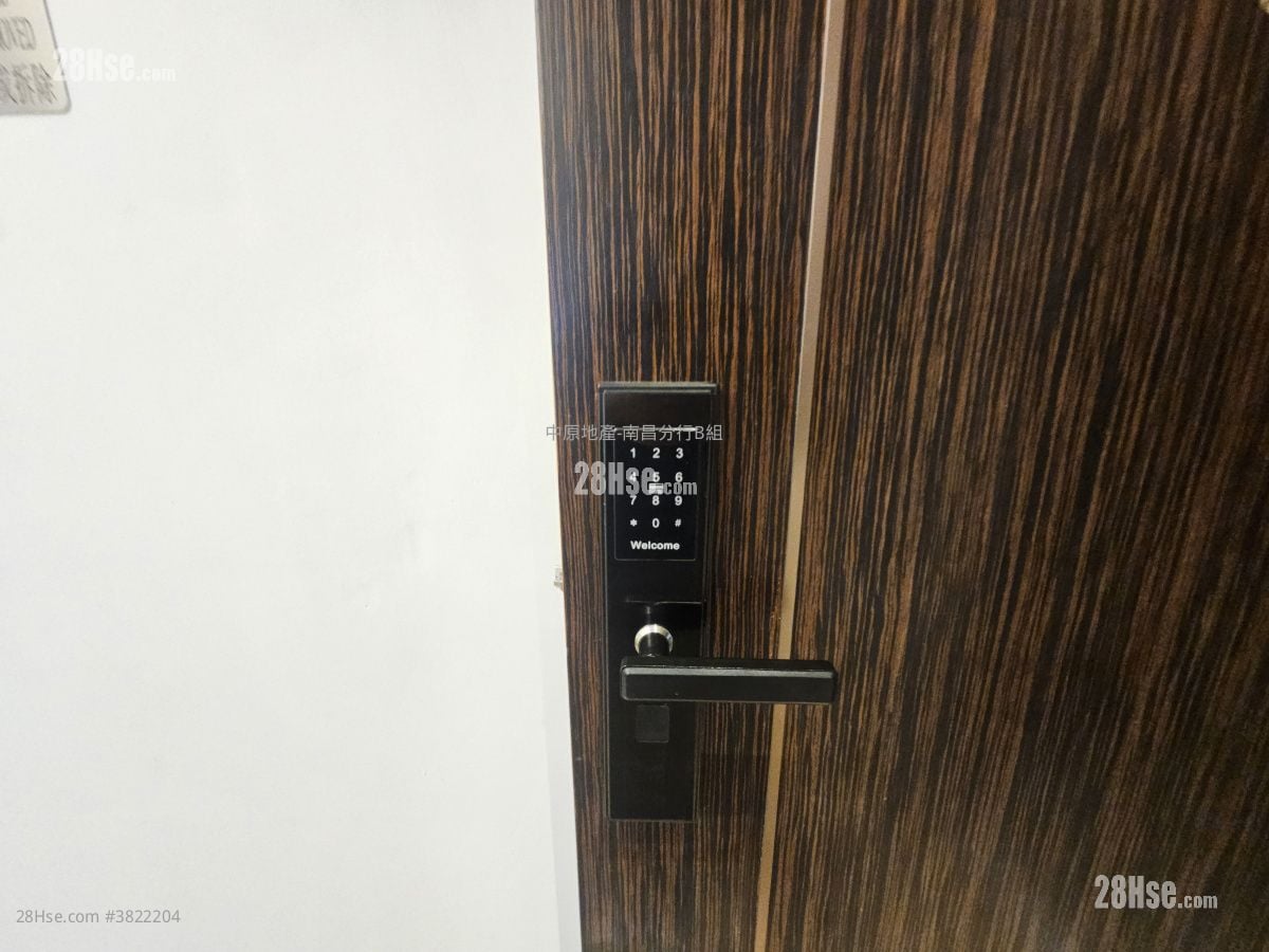 Bright Moon Rental 1 Bedroom , 1 Bathroom 337 ft²